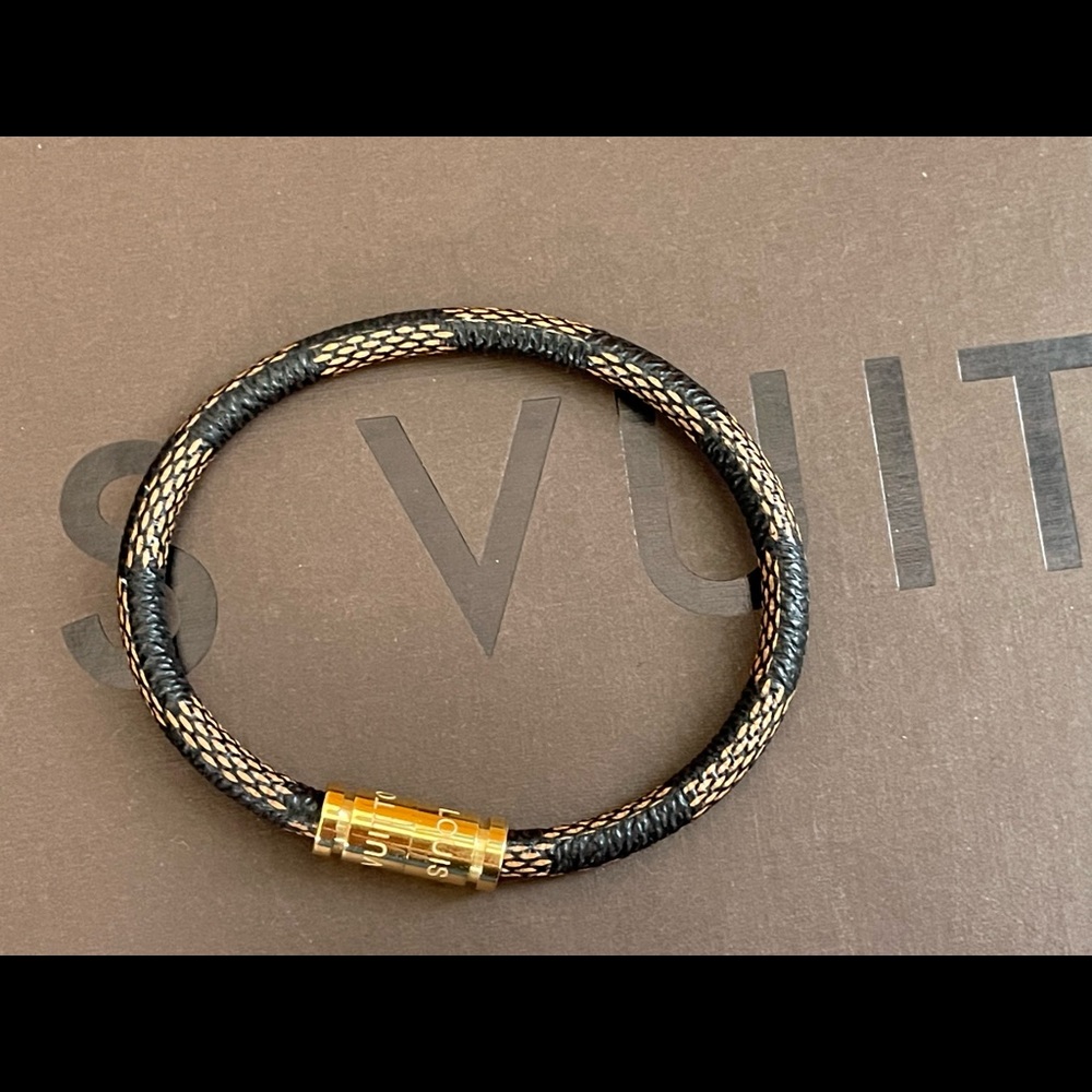 Unisex bracelet